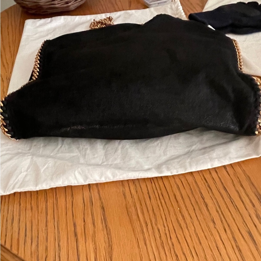SOLD Stella McCartney black Falabella tote with golden chains - Picture 7 of 11
